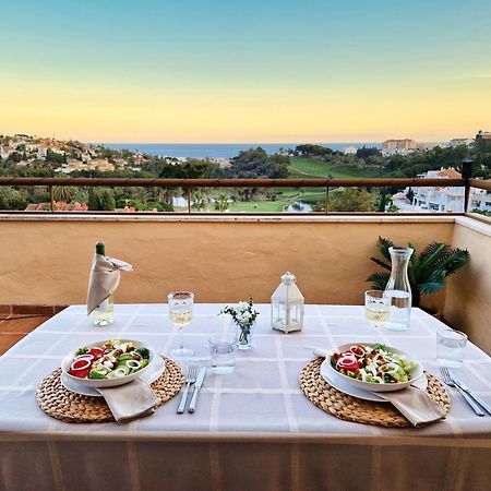 Penthouse Benalvistas Torregolf Seaview Apartment Беналмадена Екстериор снимка